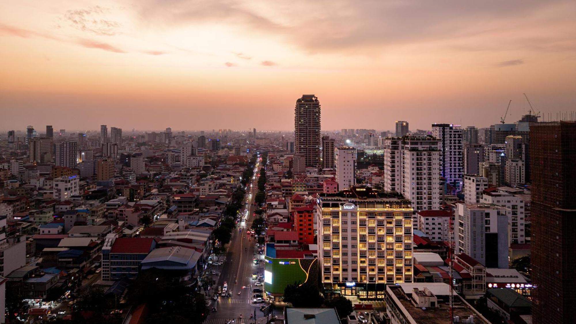Maxx Phnom Penh Downtown By H World Hotel Eksteriør billede